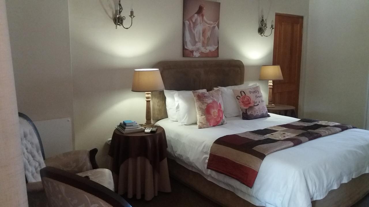 Lavender Lodge Vryburg Экстерьер фото