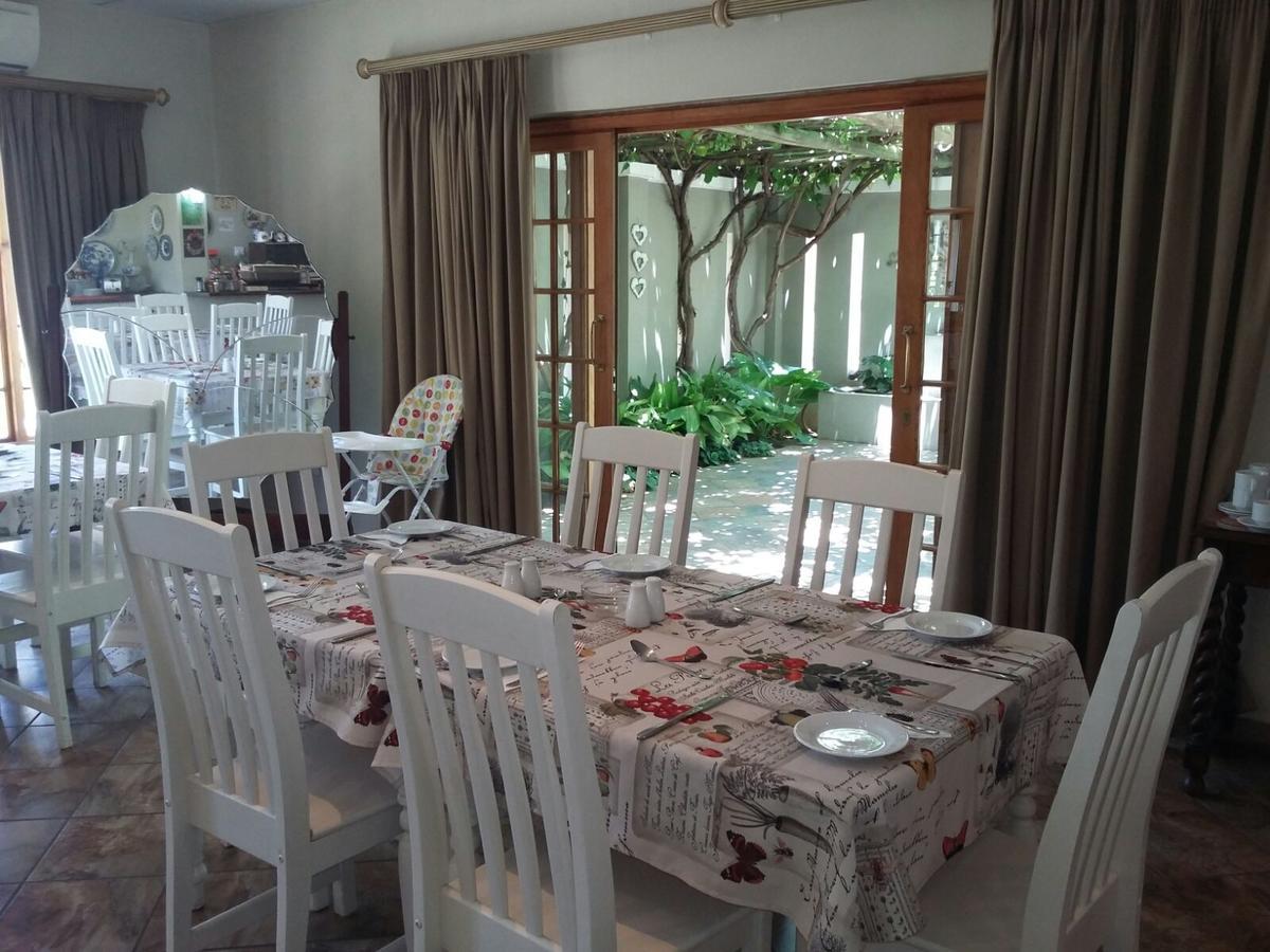 Lavender Lodge Vryburg Экстерьер фото