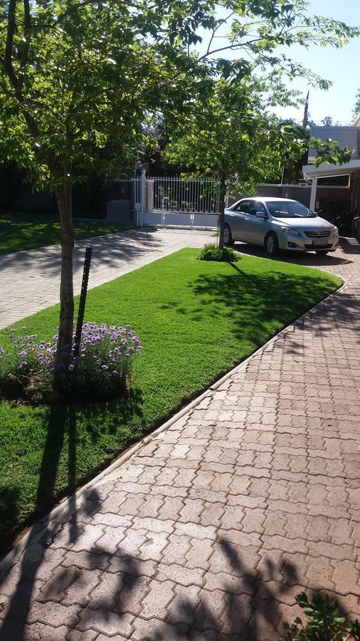 Lavender Lodge Vryburg Экстерьер фото